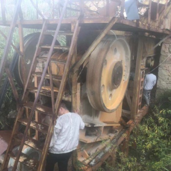 整套二手砂石料生產線設備上海路橋800*1060顎式破碎機處理