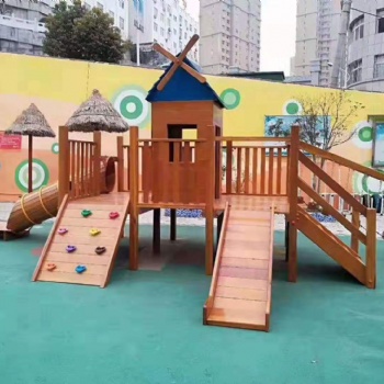 定制進口木制爬網幼兒園攀爬架兒童木質體能攀巖墻健身爬繩組合架