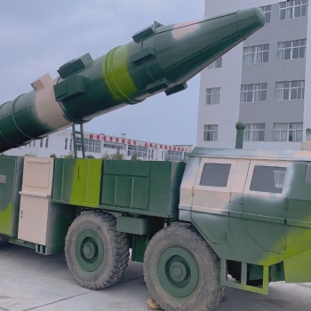 DF-21導彈車 軍事模型廠家專注靜態動態軍事模型生產廠家